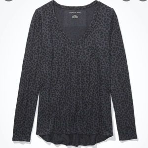 NEW American Eagle Leopard Print Long Sleeve Top